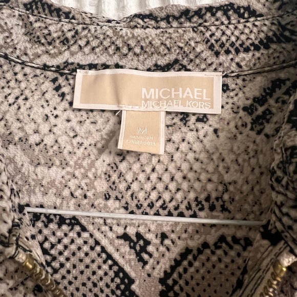 Snake print zip front shirt - Picture 6 of 7